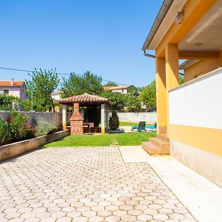 Holiday Home Labud Žminj المظهر الخارجي الصورة
