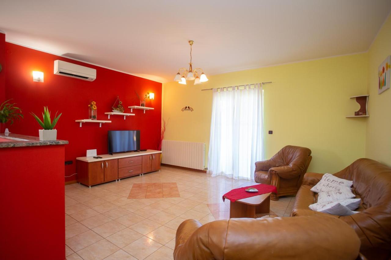 Holiday Home Labud Žminj المظهر الخارجي الصورة